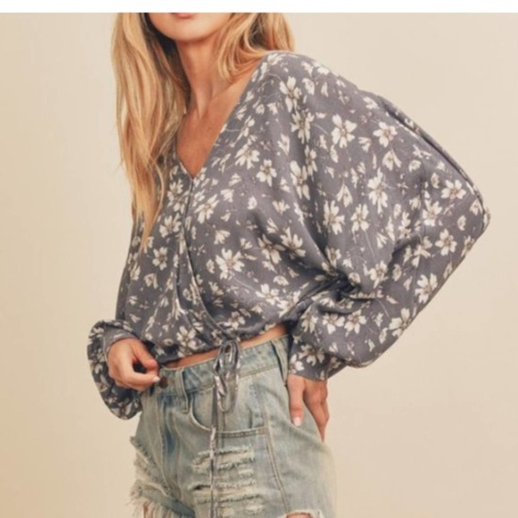 DRESS FORUM Floral Wrap Blouse w Tie - Picture 1 of 6